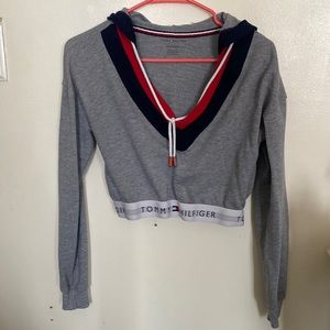 Tommy Hilfiger cropped shirt